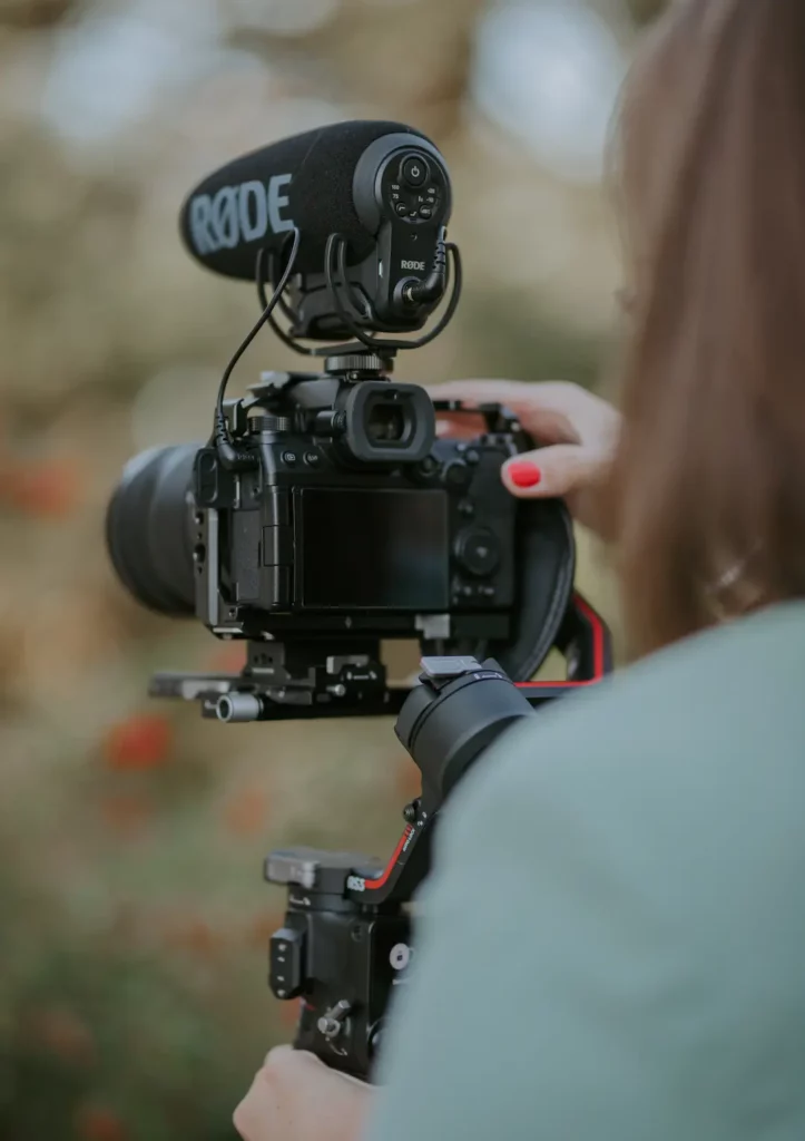 photo de clemence garnier videaste cgvideaste a fontenay le comte